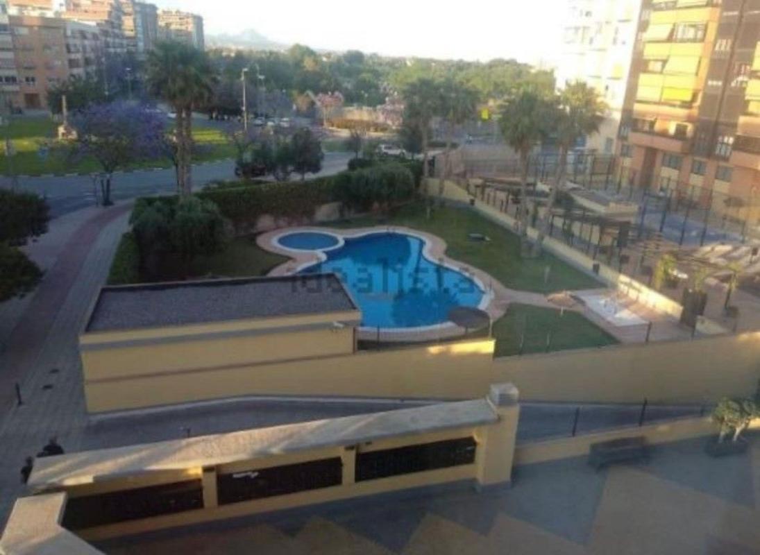 Продажа квартиры на Piso en Calle Ciudad Jardín, Centro, San Vicente del Raspeig, Сан-Висенте-дель-Распейг
photo 1