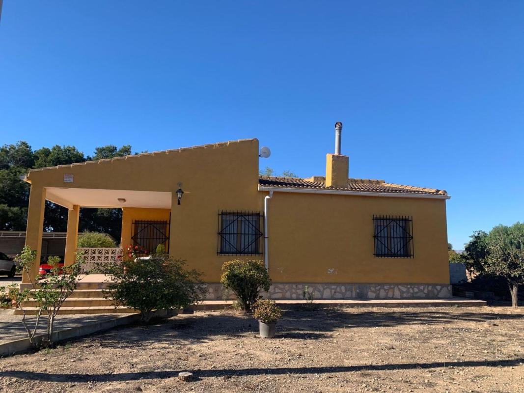 Propiedades en venta y alquiler en España photo 1