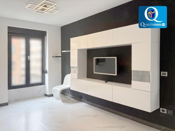 Venta de piso en Piso en Ensanche-Diputación, Alicante / Alacant, Alicante / Alacant
photo 1