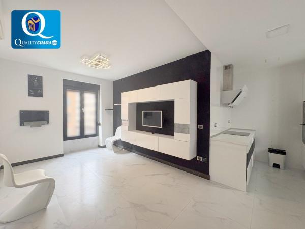 Venta de piso en Piso en Ensanche-Diputación, Alicante / Alacant, Alicante / Alacant
thumbnail 2