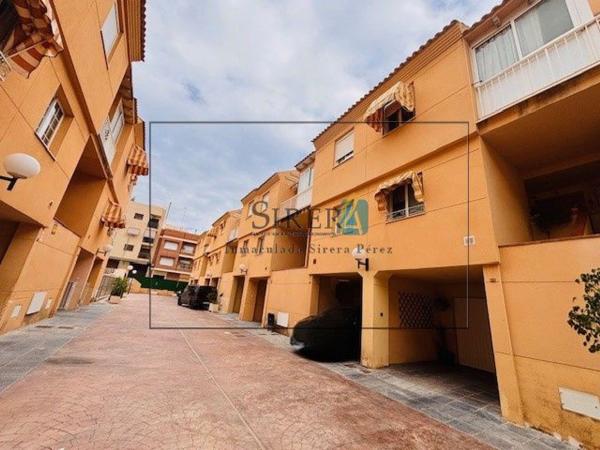 Chalet adosado en Calle Sant Francesc, Centro, Mutxamel thumbnail 3