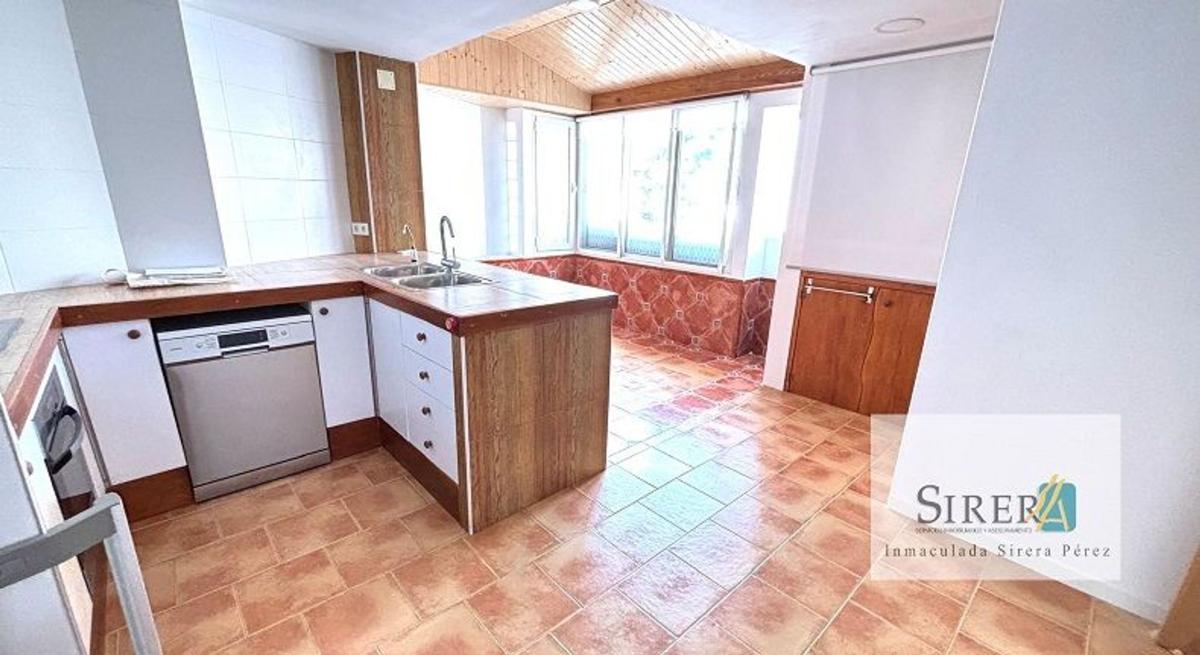 Properties for sale and rent in Spain photo 1