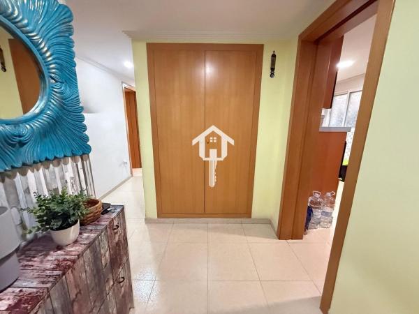 Продажа квартиры на Piso en Avenida de Sevilla, Centro, San Vicente del Raspeig, Сан-Висенте-дель-Распейг
thumbnail 2