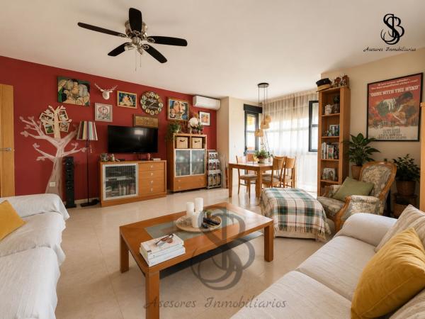 Продажа квартиры на Piso en Avenida de Sevilla, Centro, San Vicente del Raspeig, Сан-Висенте-дель-Распейг
thumbnail 2