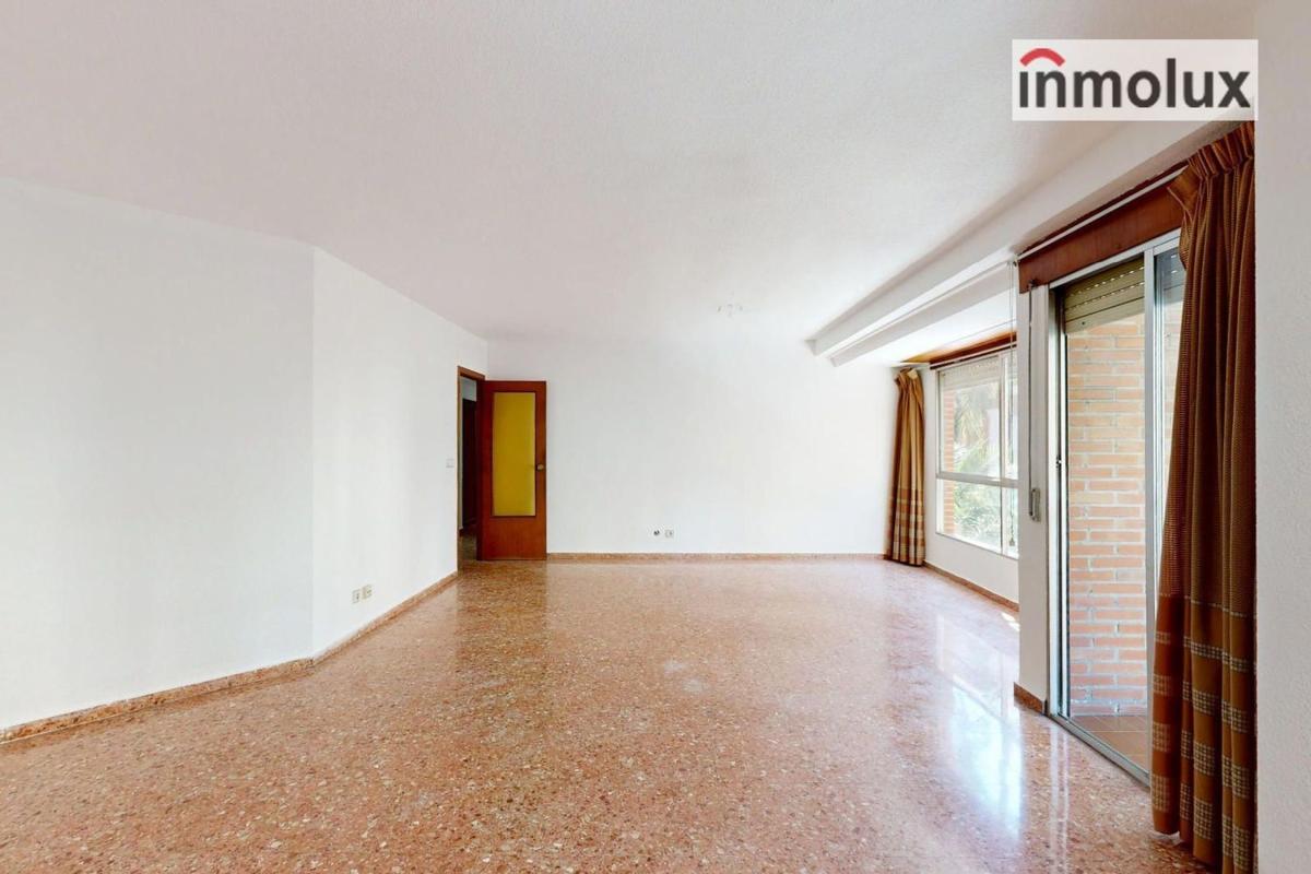Venta de piso en Piso en Calle Segura, Mercado, Alicante / Alacant, Alicante / Alacant
photo 5