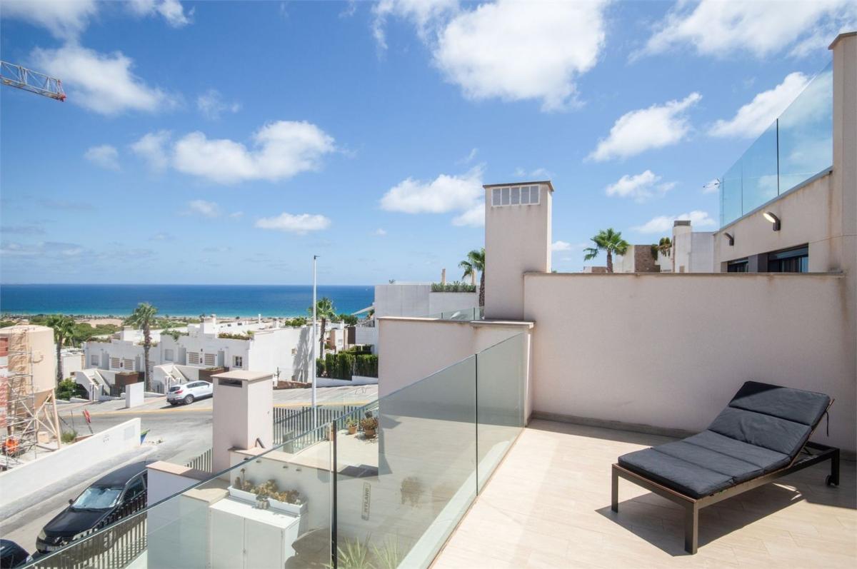 Продажа квартиры на Piso en Calle Canarias, Monte y Mar, Gran Alacant, Гран-Алакант
photo 1