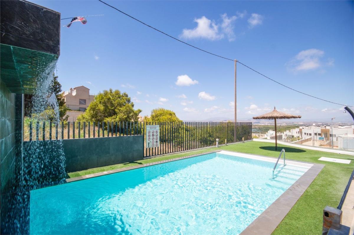 Продажа квартиры на Piso en Calle Canarias, Monte y Mar, Gran Alacant, Гран-Алакант
photo 2
