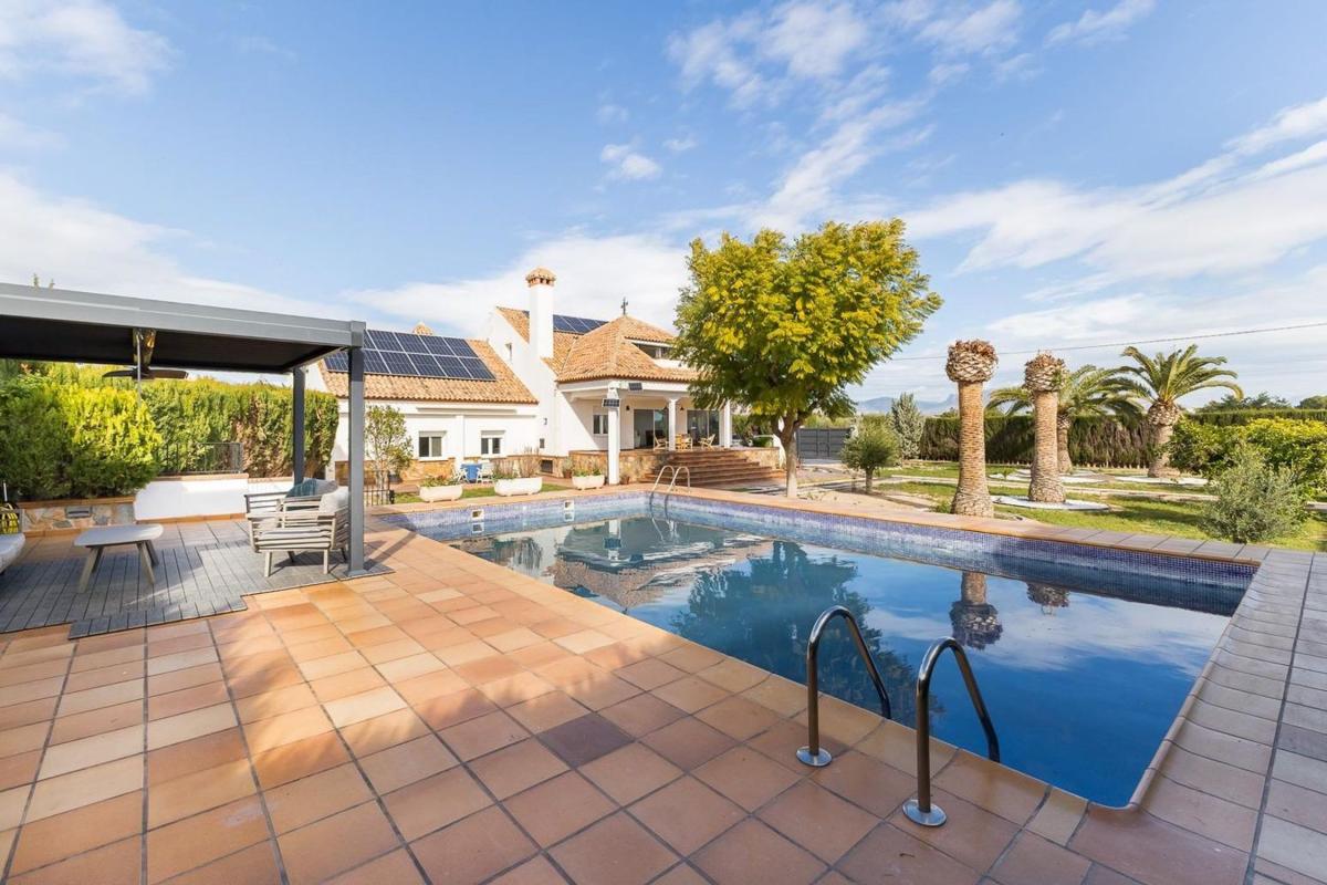 Propiedades en venta y alquiler en España photo 2