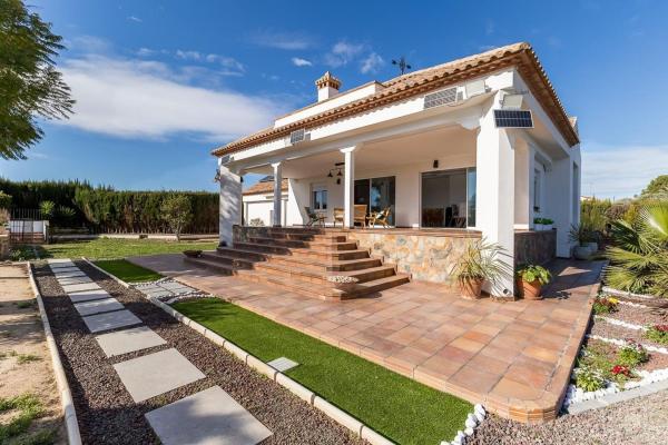 Casa o chalet independiente en Los Girasoles, San Vicente del Raspeig thumbnail 3