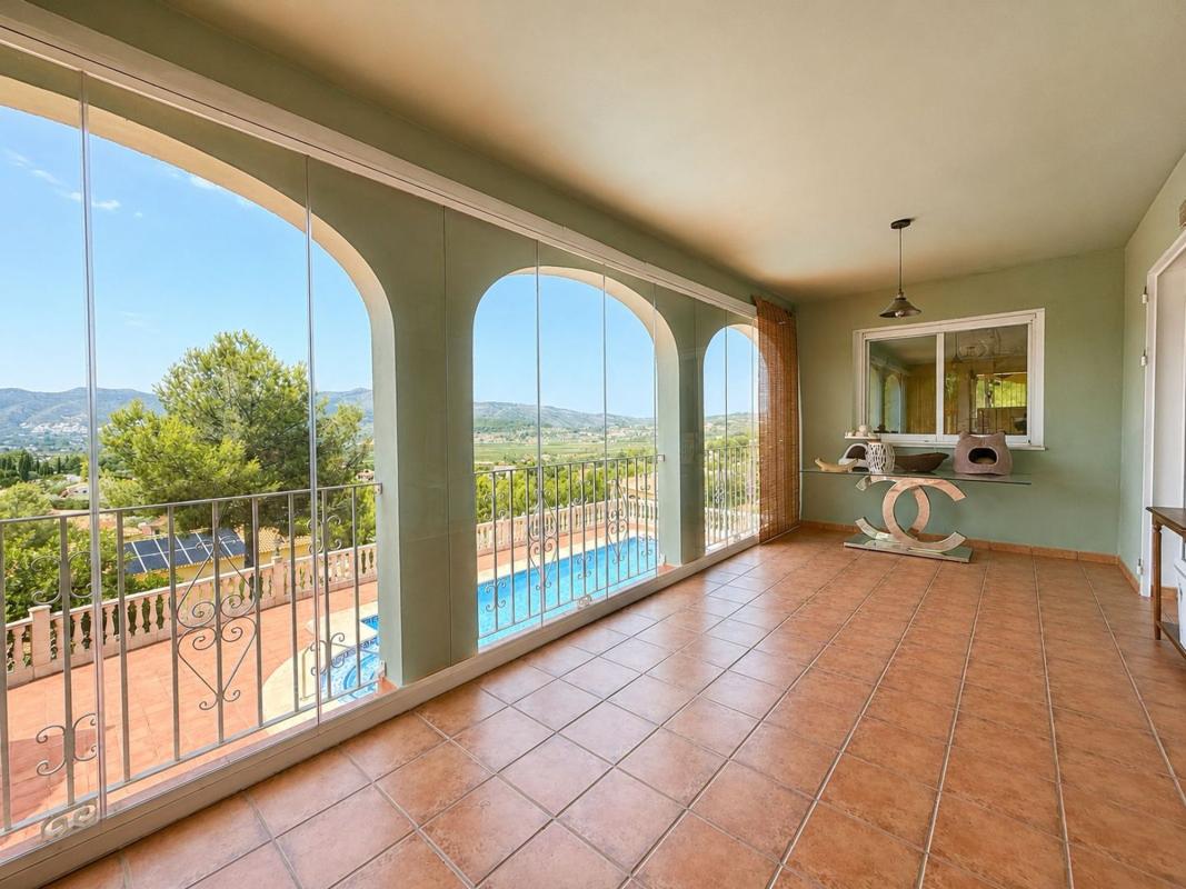 Properties for sale and rent in Spain photo 4
