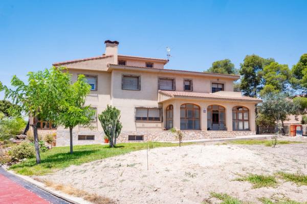 Chalet pareado en Haygon - Universidad, San Vicente del Raspeig thumbnail 2