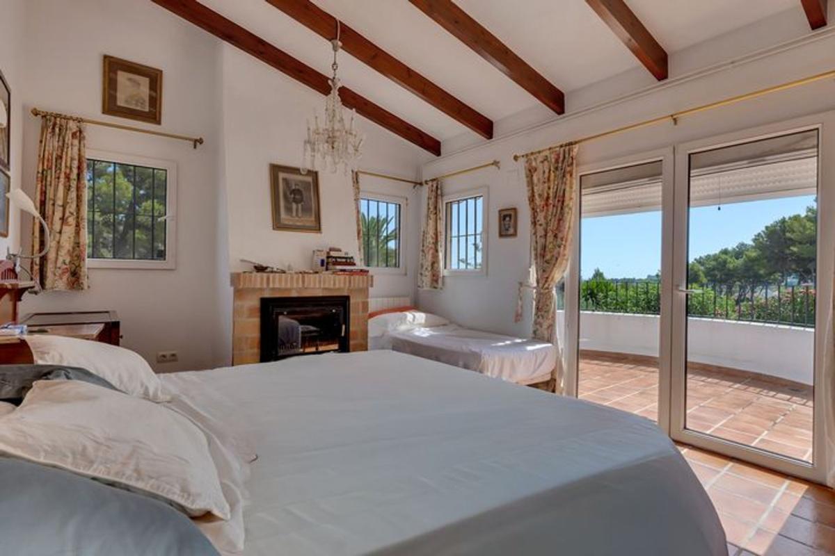 Properties for sale and rent in Spain photo 3