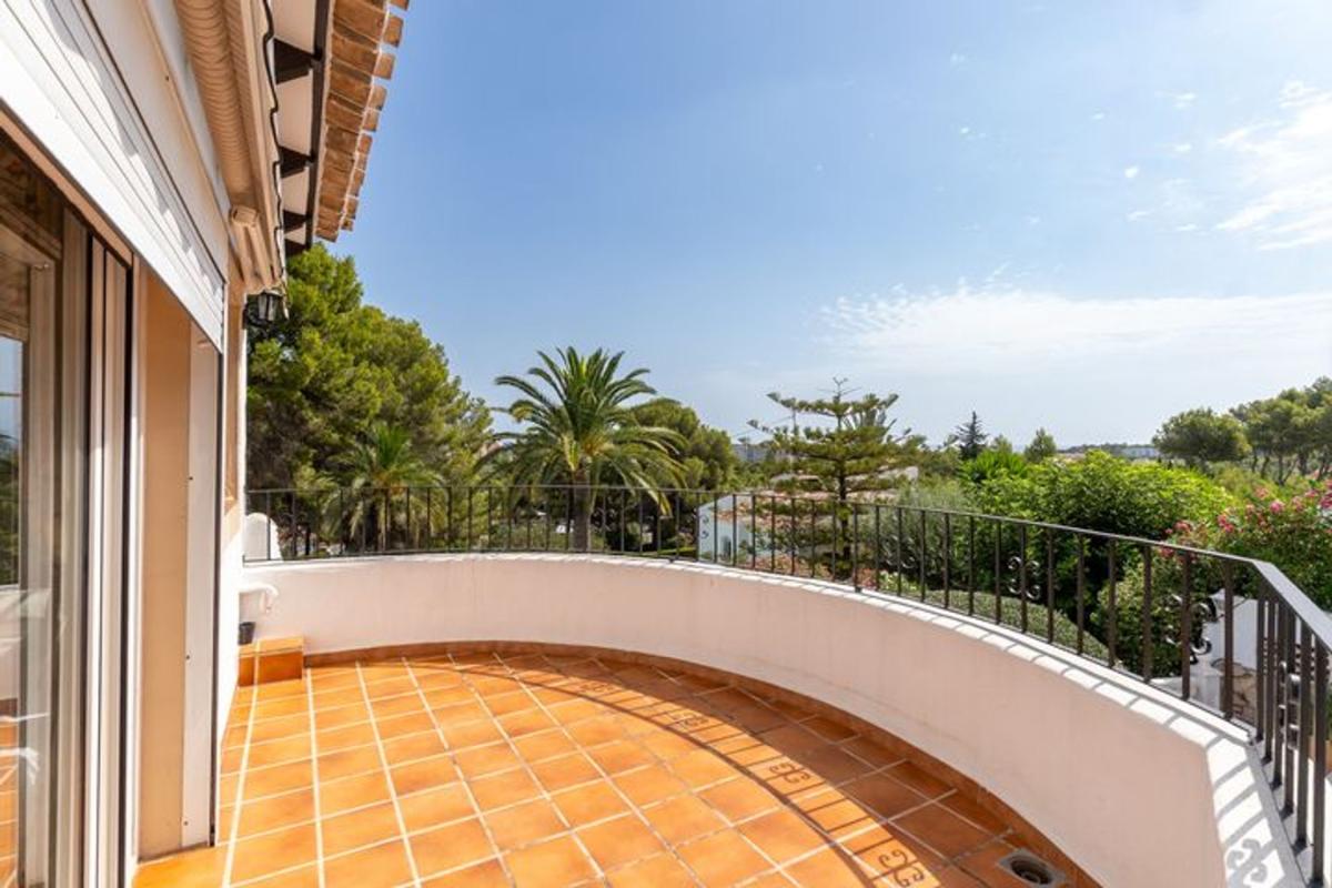 Properties for sale and rent in Spain photo 5