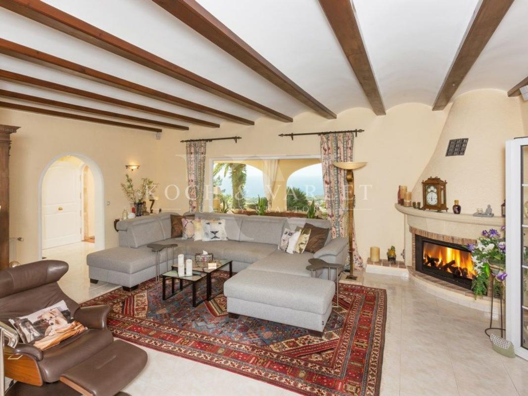 Properties for sale and rent in Spain photo 4