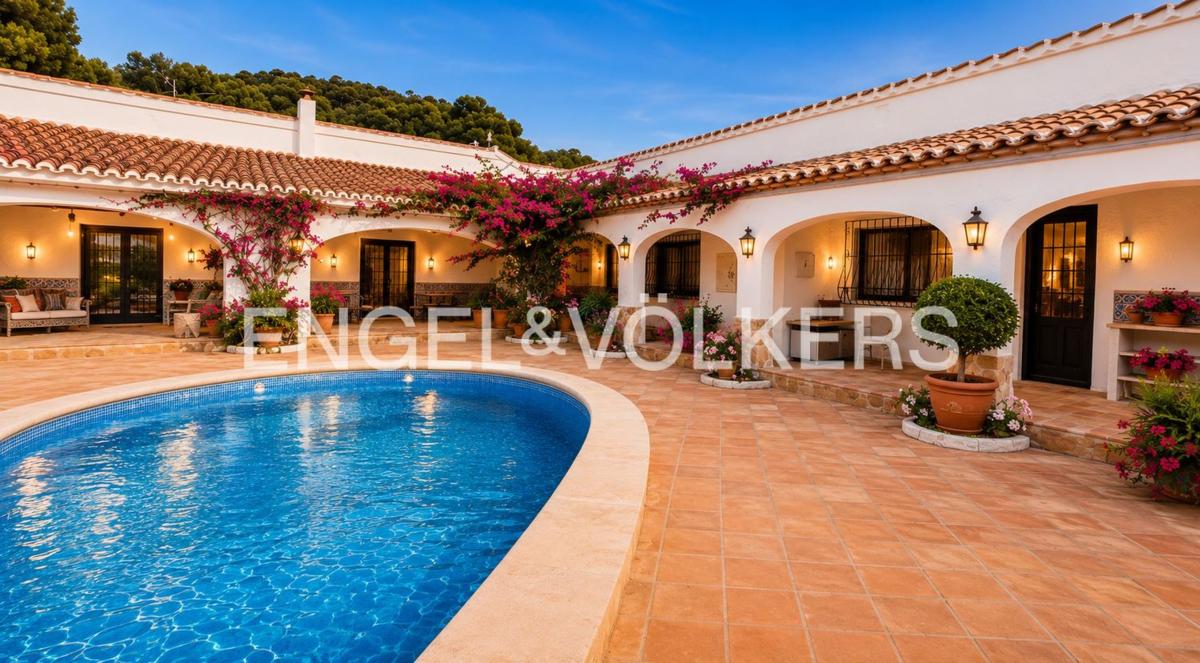 Propiedades en venta y alquiler en España photo 1