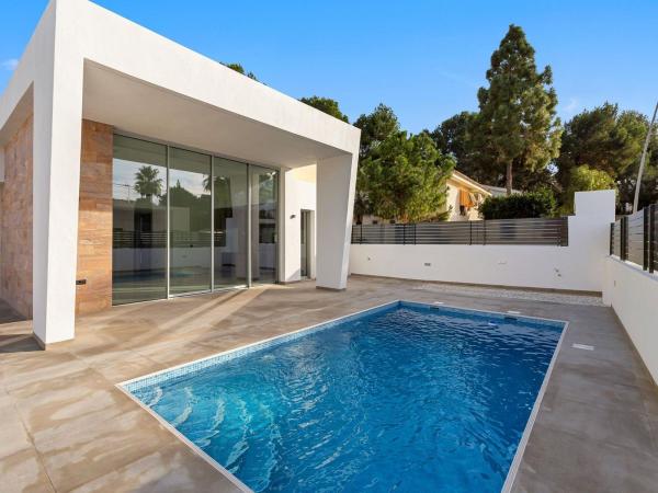 Casa o chalet independiente en Avenida de Elche, 80, Los Balcones - Los Altos del Edén, Torrevieja photo 2