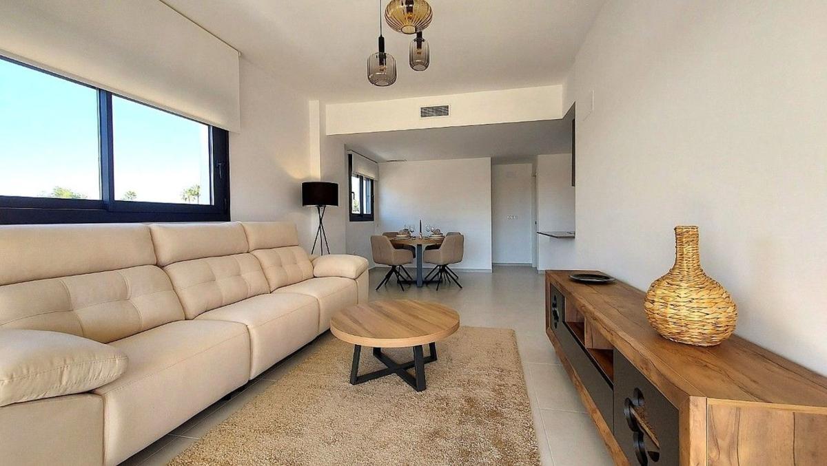 Venta de piso en Piso en Centro, San Miguel de Salinas, San Miguel de Salinas
photo 2