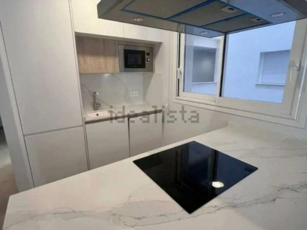 Sale of apartment in Piso en Avenida Doctor Mariano Ruiz Canovas, Playa de los Locos, Torrevieja, Torrevieja
 photo 3