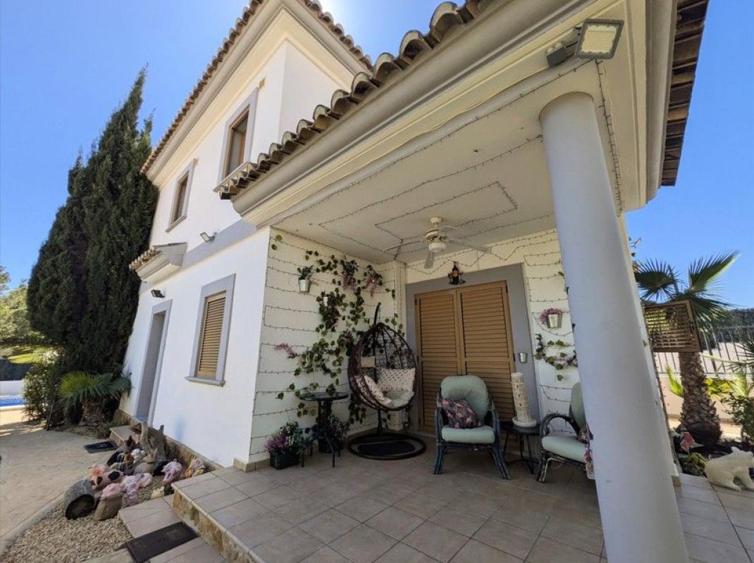 Properties for sale and rent in Spain photo 2