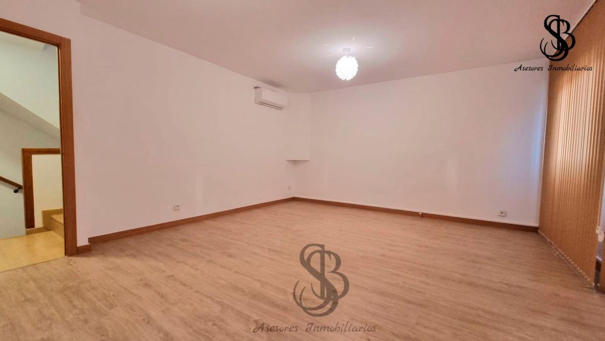 Properties for sale and rent in Spain photo 2
