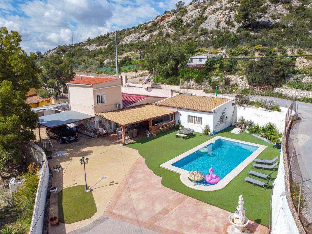Properties for sale and rent in Spain photo 2