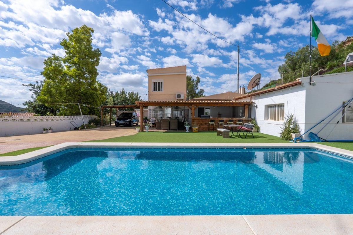 Properties for sale and rent in Spain photo 4