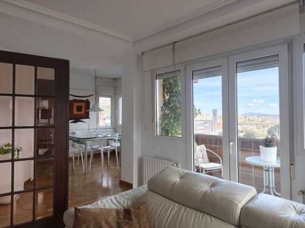Аттик на продажу в  Ático en Barri Santa Rosa, Alcoy / Alcoi, Алкой photo 1