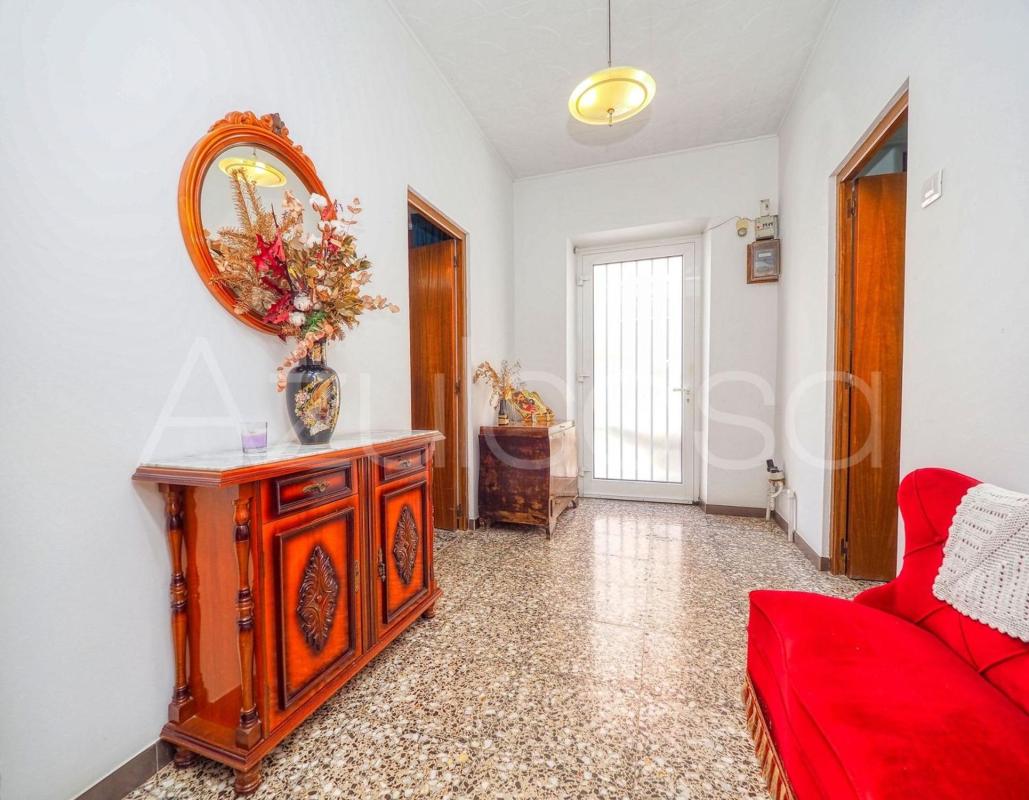 Недвижимость на продажу и в аренду в Испании photo 5