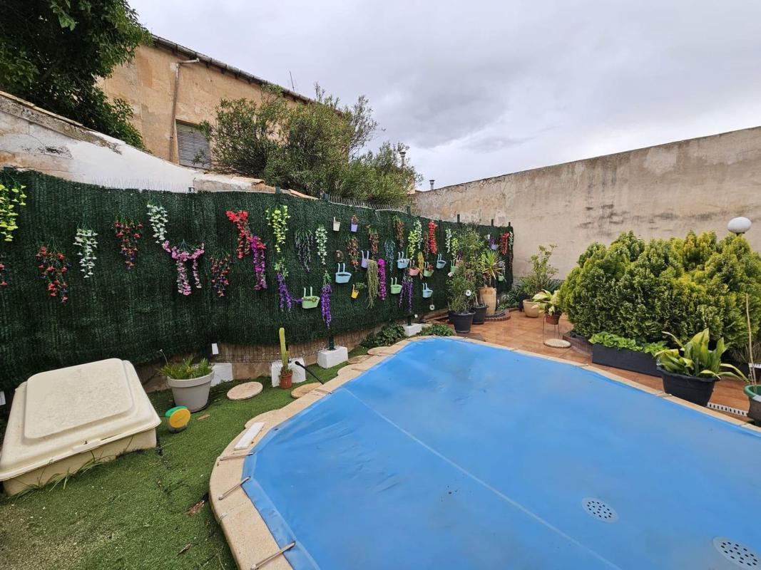 Properties for sale and rent in Spain photo 3