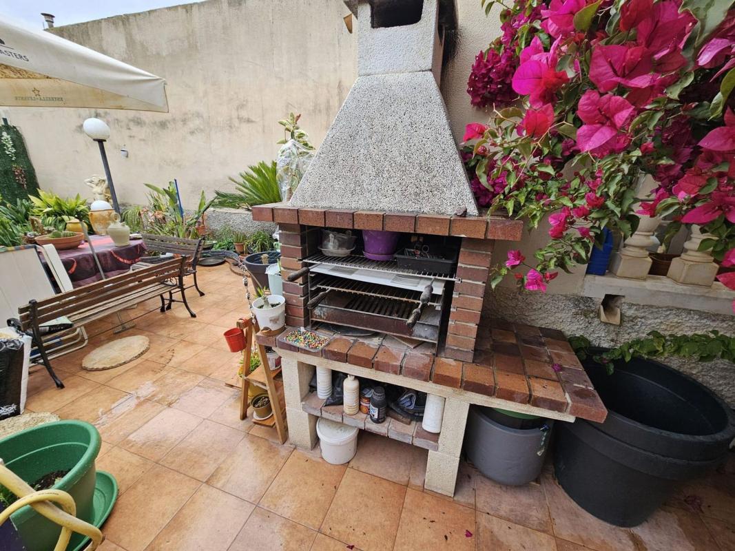 Properties for sale and rent in Spain photo 4