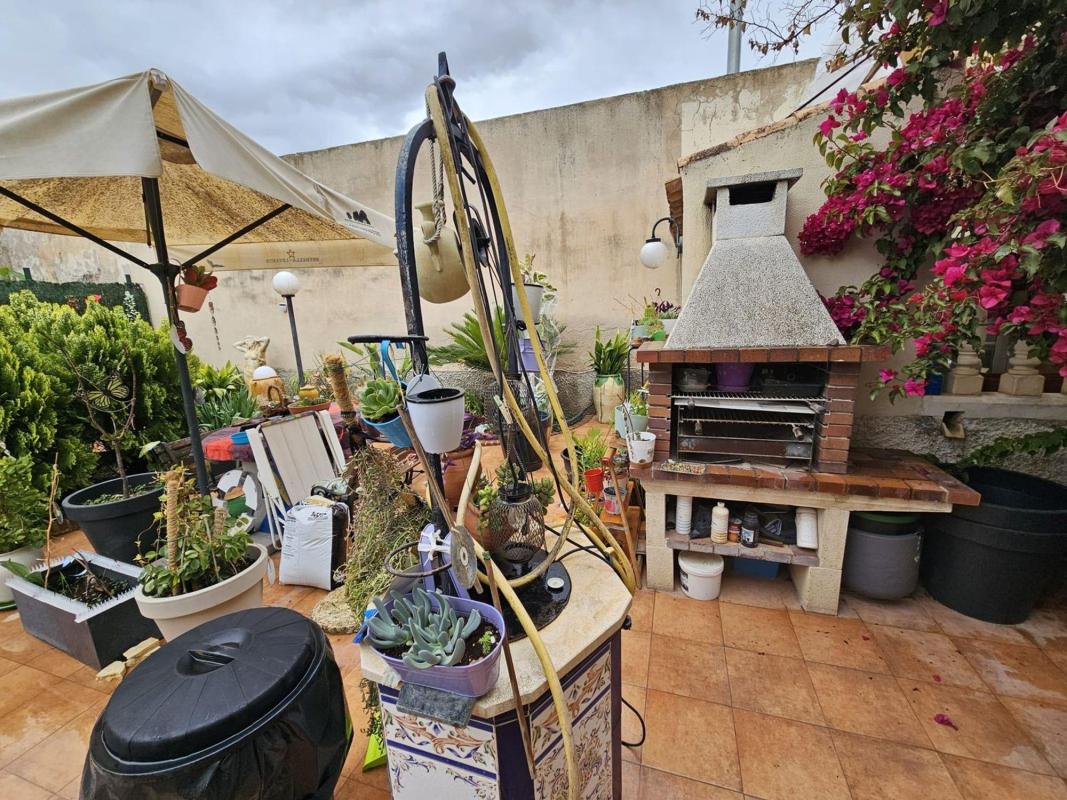 Properties for sale and rent in Spain photo 5