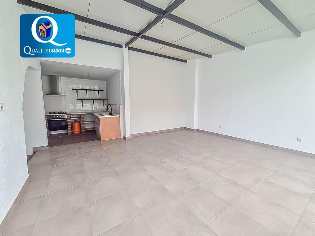 Sprzedaż niezależnego domku jednorodzinnego w Casa o chalet en Los Ángeles, Alicante / Alacant, Alicante / Alacant photo 3