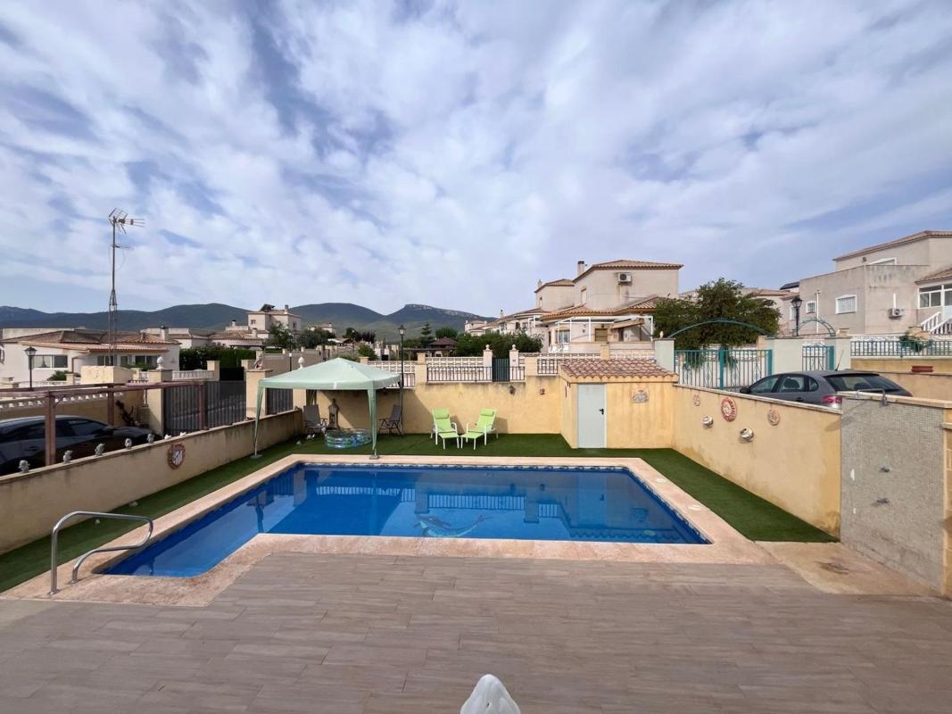 Properties for sale and rent in Spain photo 3