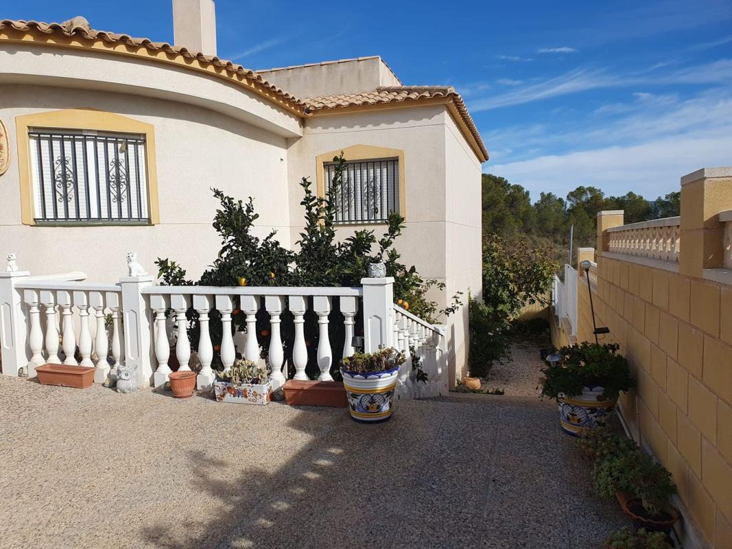 Properties for sale and rent in Spain photo 5