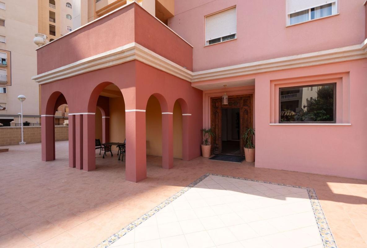 Sprzedaż mieszkania w Piso en Avenida Roentgen, Playa de los Locos, Torrevieja, Torrevieja
photo 2