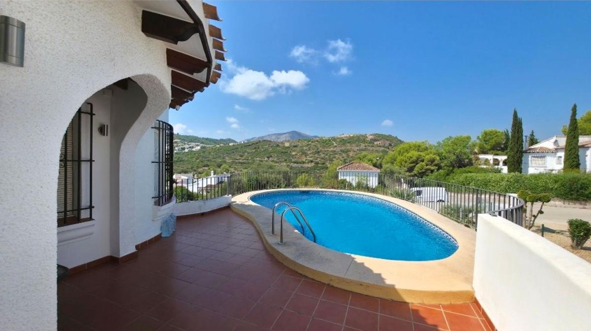 Properties for sale and rent in Spain photo 2