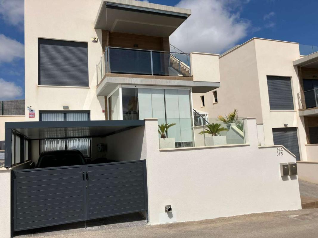 Продажа отдельного шале в Casa o chalet en La Cañada - Los Alcores, San Miguel de Salinas, Сан-Мигель-де-Салинас photo 1