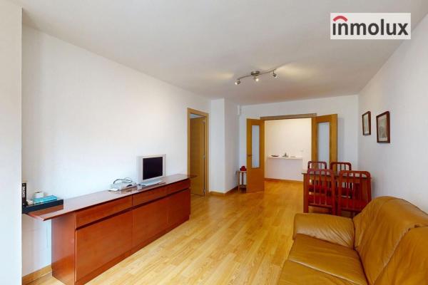 Продажа квартиры на Piso en Calle General O'Donnell, Ensanche-Diputación, Alicante / Alacant, Аликанте / Алакант
thumbnail 2