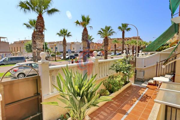 Продажа квартиры на Piso en Avenida de Cervantes, 62, Las Viñas, Guardamar del Segura, Гуардамар-дель-Сегура
thumbnail 3