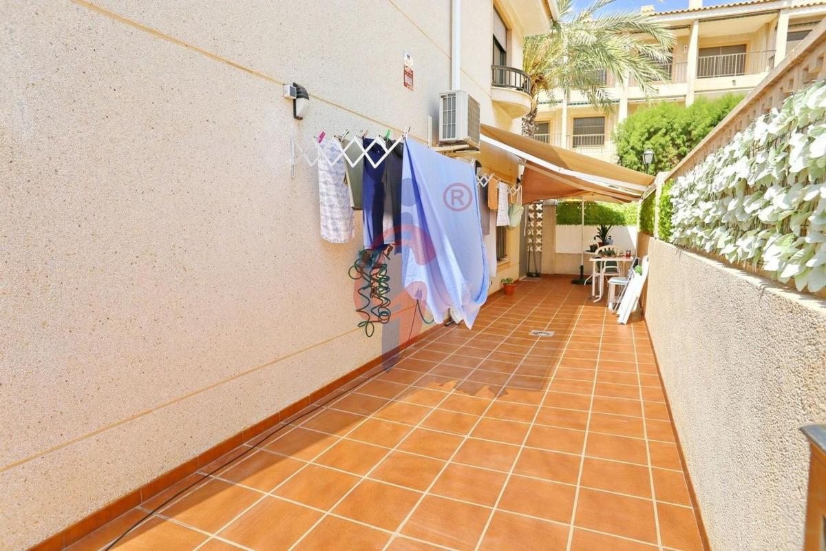 Venta de piso en Piso en Avenida de Cervantes, 62, Las Viñas, Guardamar del Segura, Guardamar del Segura
photo 4