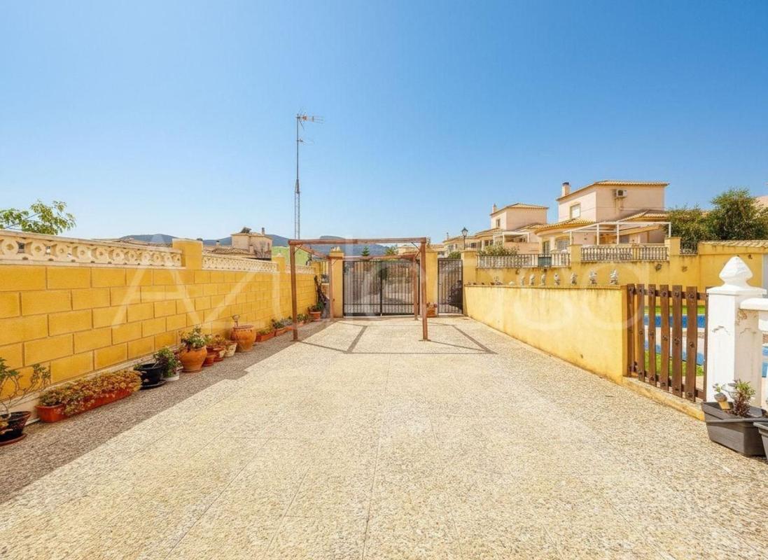 Properties for sale and rent in Spain photo 2