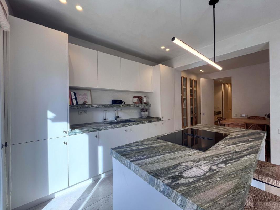 Sale of apartment in Piso en Mercado, Alicante / Alacant, Alicante
photo 5