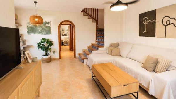 Chalet pareado en Calle Monte de Santa Pola, 10, Monte Faro-Altomar, Gran Alacant photo 1