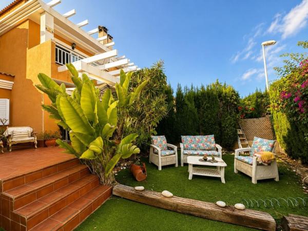 Chalet pareado en Calle Monte de Santa Pola, 10, Monte Faro-Altomar, Gran Alacant thumbnail 3