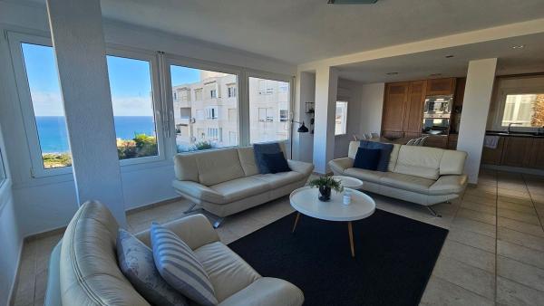 Sprzedaż mieszkania w Piso en Avenida D'Escandinàvia, 35, Monte Faro-Altomar, Gran Alacant, Gran Alacant
thumbnail 2