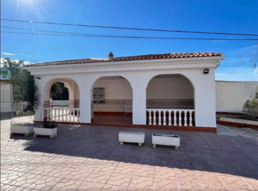 Propiedades en venta y alquiler en España photo 1