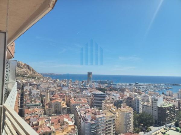 Mieszkanie na sprzedaż w Piso en Calle Poeta Vila y Blanco, 2 -4, Ensanche-Diputación, Alicante / Alacant, Alicante / Alacant photo 1