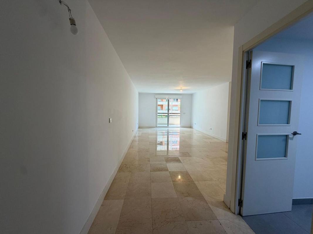 Sprzedaż mieszkania w Piso en Avenida Eusebi Sempere, 11, Ensanche-Diputación, Alicante / Alacant, Alicante / Alacant
 photo 3