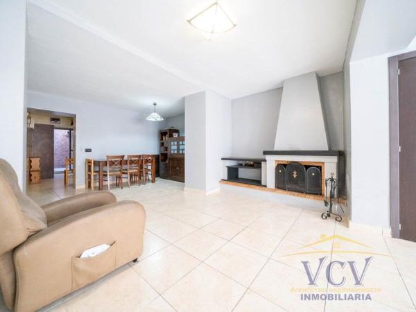 Chalet adosado en Calle Benimagrell, Nou Nazaret - Frank Espinós, San Juan de Alicante photo 1