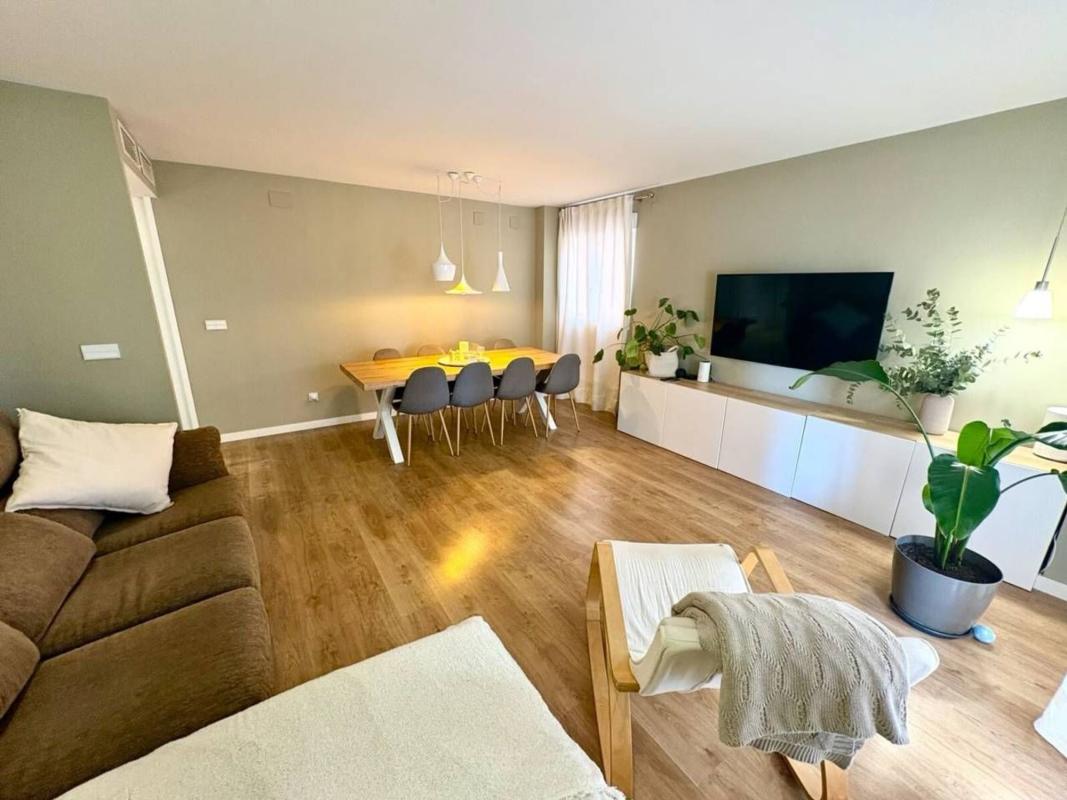 Продажа квартиры на Piso en Calle de Ramón Gómez Sempere, El Palmeral-Urbanova-Tabarca, Alicante / Alacant, Аликанте / Алакант
photo 3